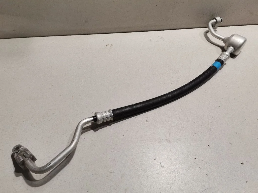 Air conditioning (A/C) pipe/hose