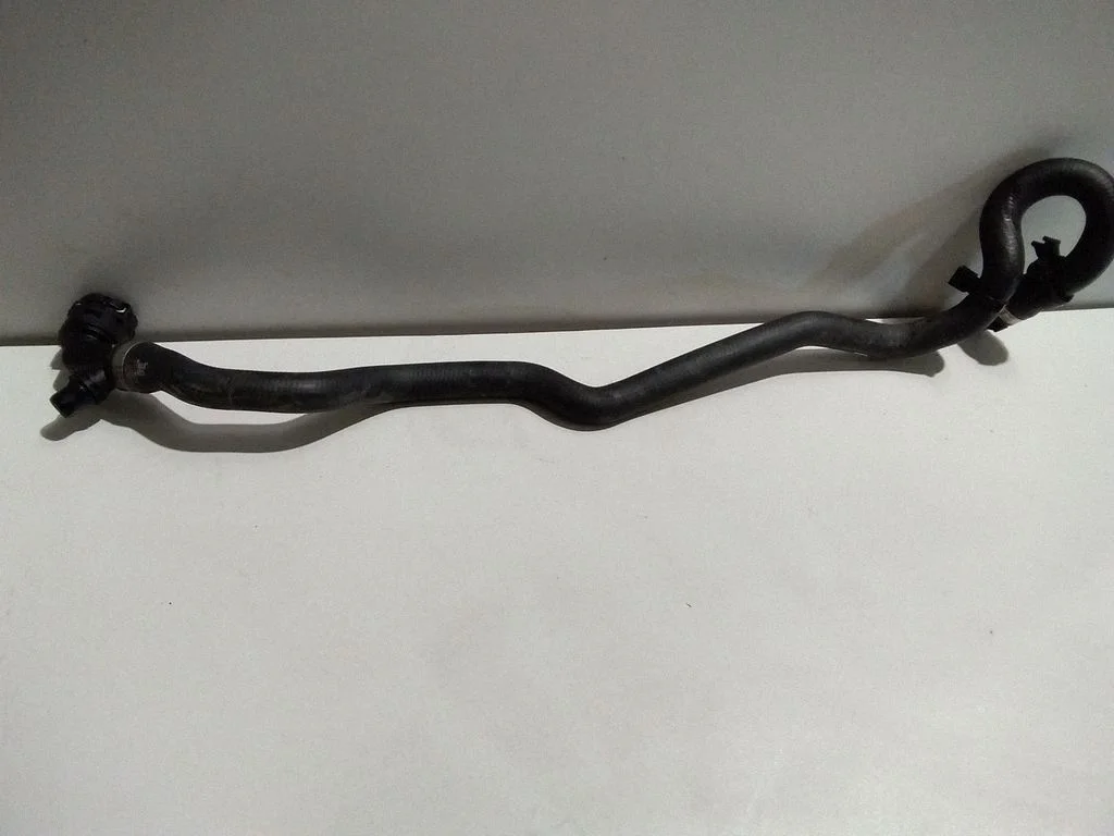 Air conditioning (A/C) pipe/hose 16269713