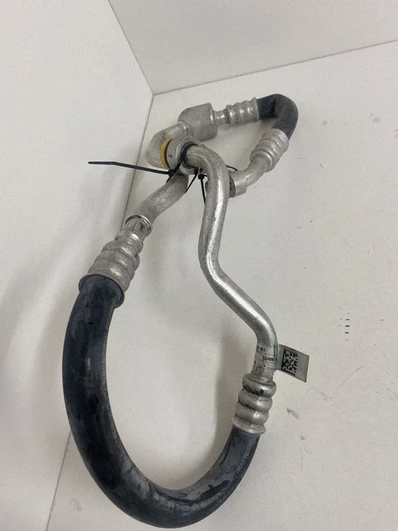 Air conditioning (A/C) pipe/hose 683362501