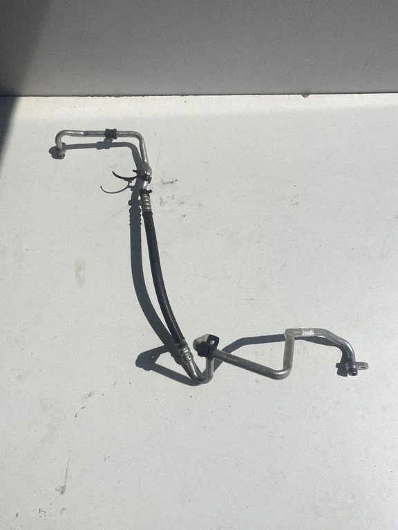Air conditioning (A/C) pipe/hose FPLA19N601AE
