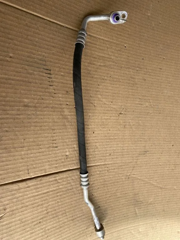 Air conditioning (A/C) pipe/hose 9321597