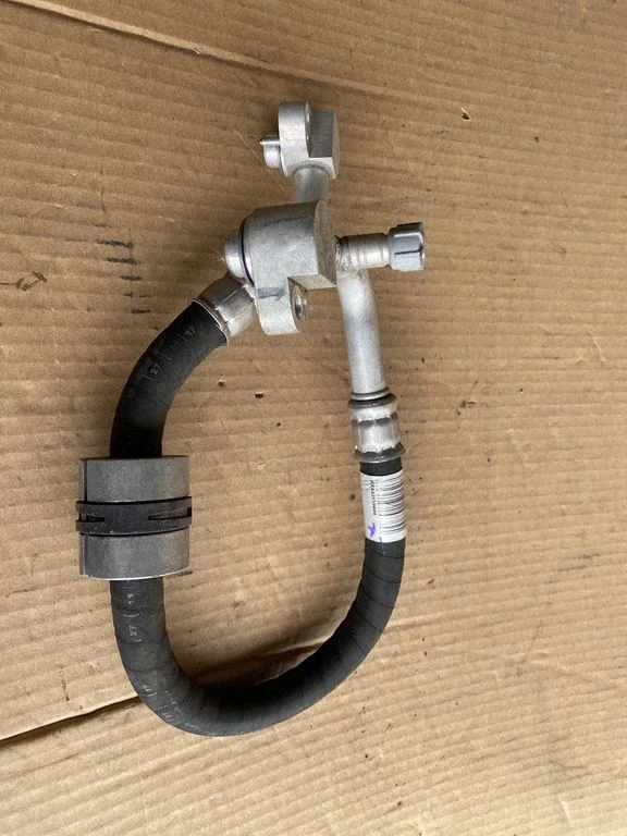 Air conditioning (A/C) pipe/hose 9321598
