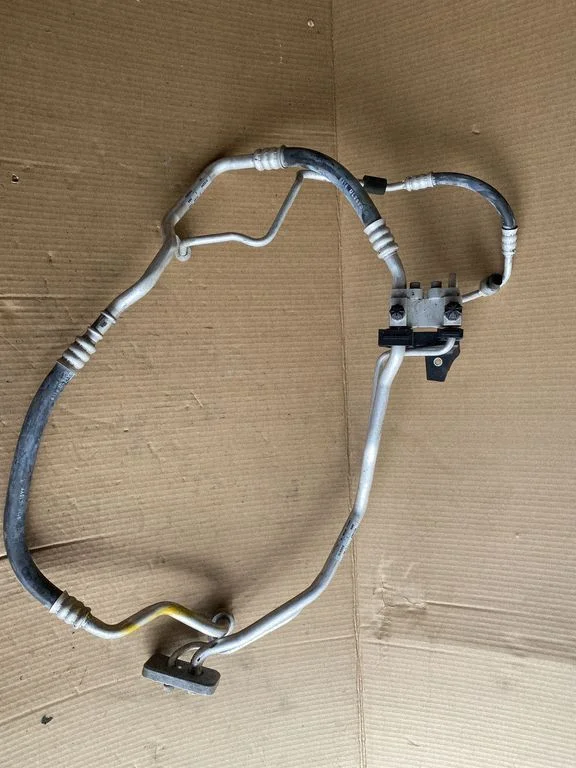 Air conditioning (A/C) pipe/hose 9271894
