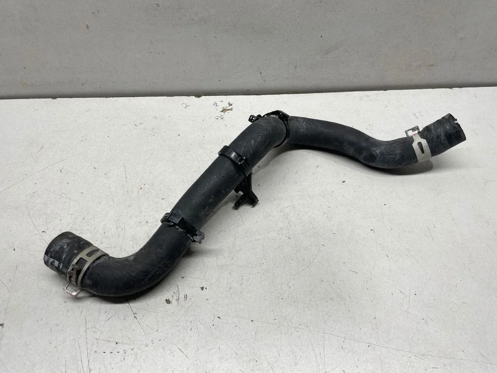 Engine coolant pipe/hose – front