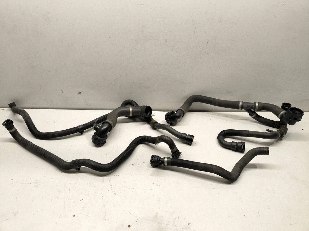 Engine coolant pipe/hose GJ328286AB