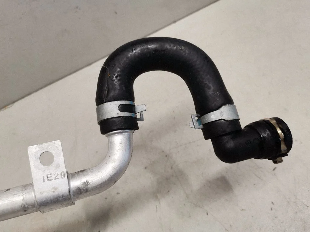 Engine coolant pipe/hose EW01045102