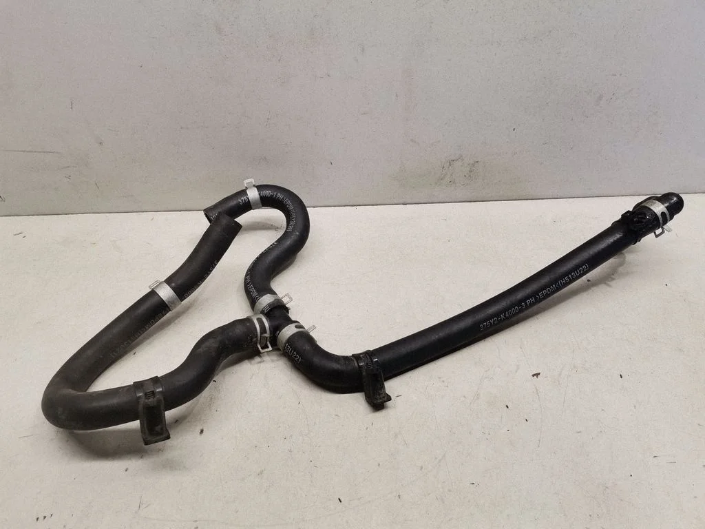 Engine coolant pipe/hose 375Y2K4000