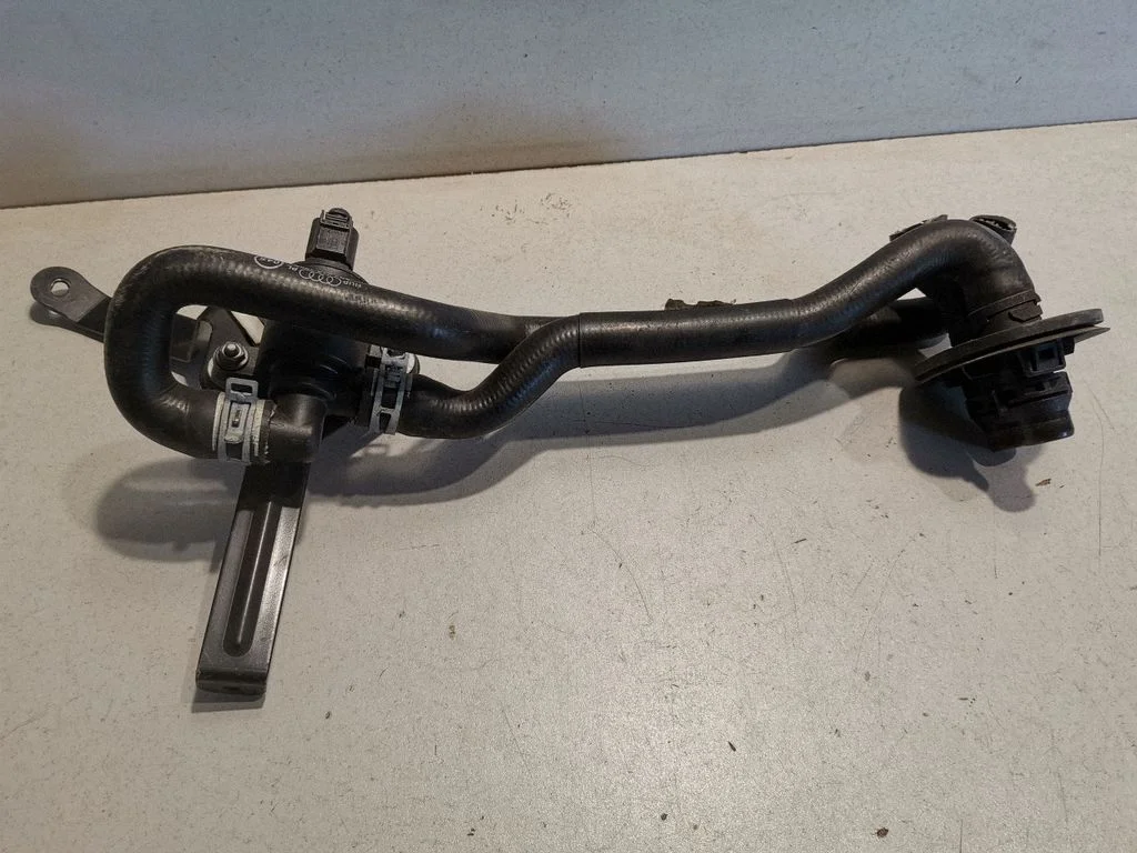 Engine coolant pipe/hose 95B819316