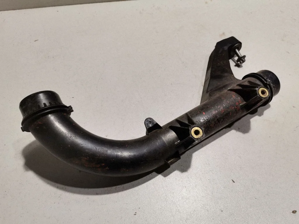 Engine coolant pipe/hose A6542031302