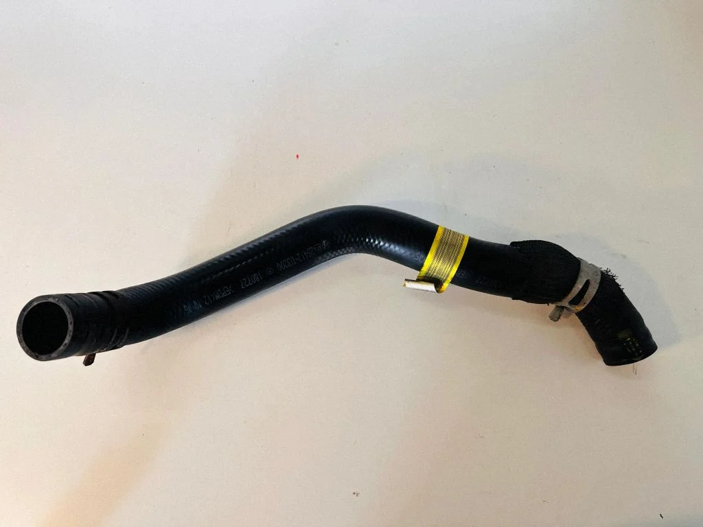 Engine coolant pipe/hose 25412D3200