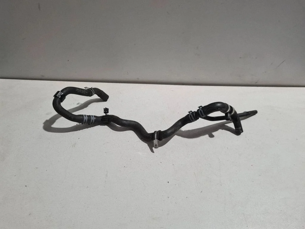 Engine coolant pipe/hose 8W0121030L