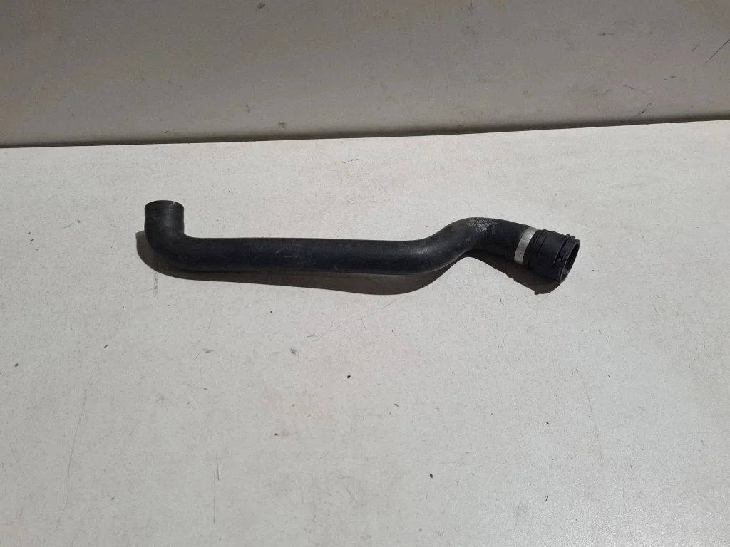 Engine coolant pipe/hose 95B122101A