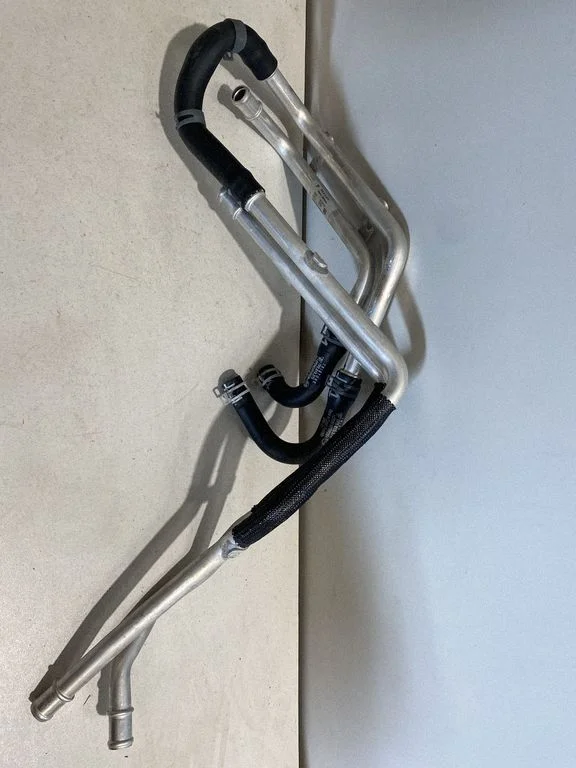 Engine coolant pipe/hose 7P5815674