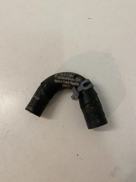 Engine coolant pipe/hose 7P5815993
