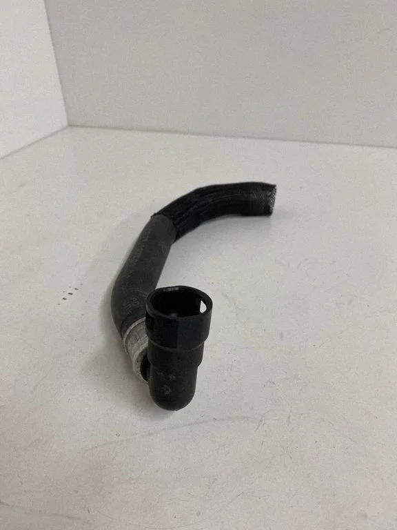 Engine coolant pipe/hose GR3318K580