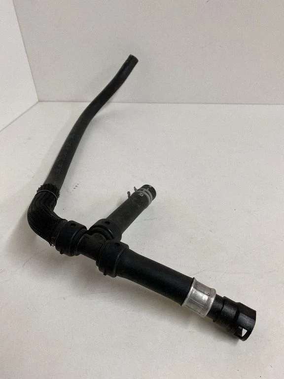 Engine coolant pipe/hose FR338K289