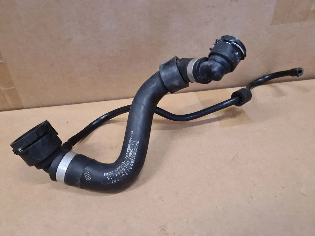Engine coolant pipe/hose A2535012600