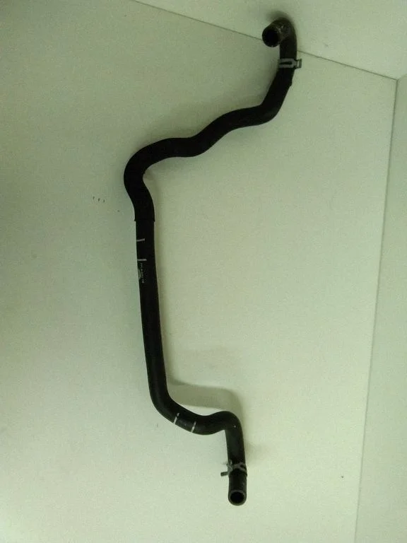 Engine coolant pipe/hose FPLA8063CB