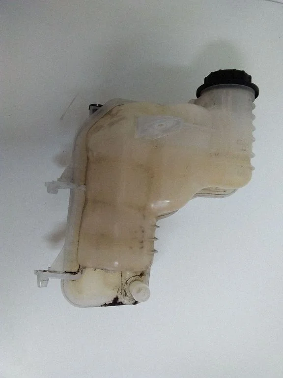 Coolant expansion tank/reservoir – Land Rover Range Rover L405 (2013-2021)