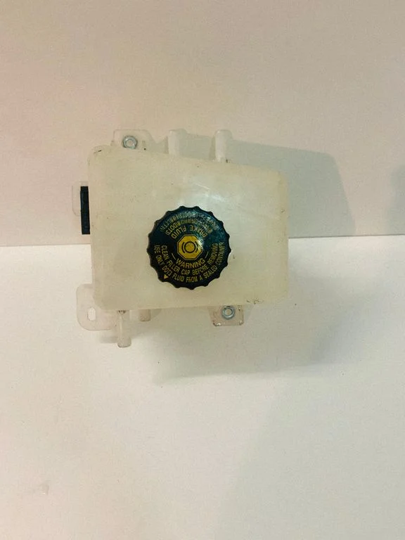 Coolant expansion tank/reservoir 240520