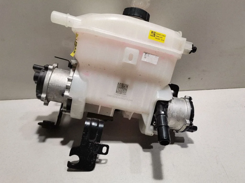 Coolant expansion tank/reservoir 369100EKJ0