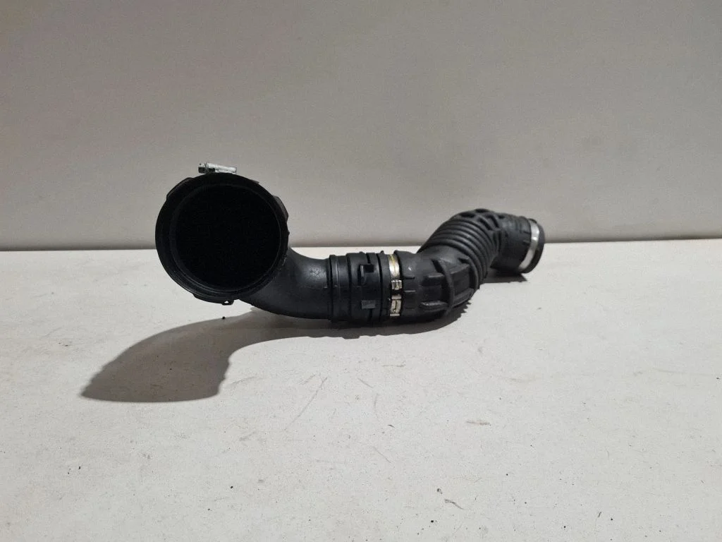 Intercooler hose/pipe 670003846