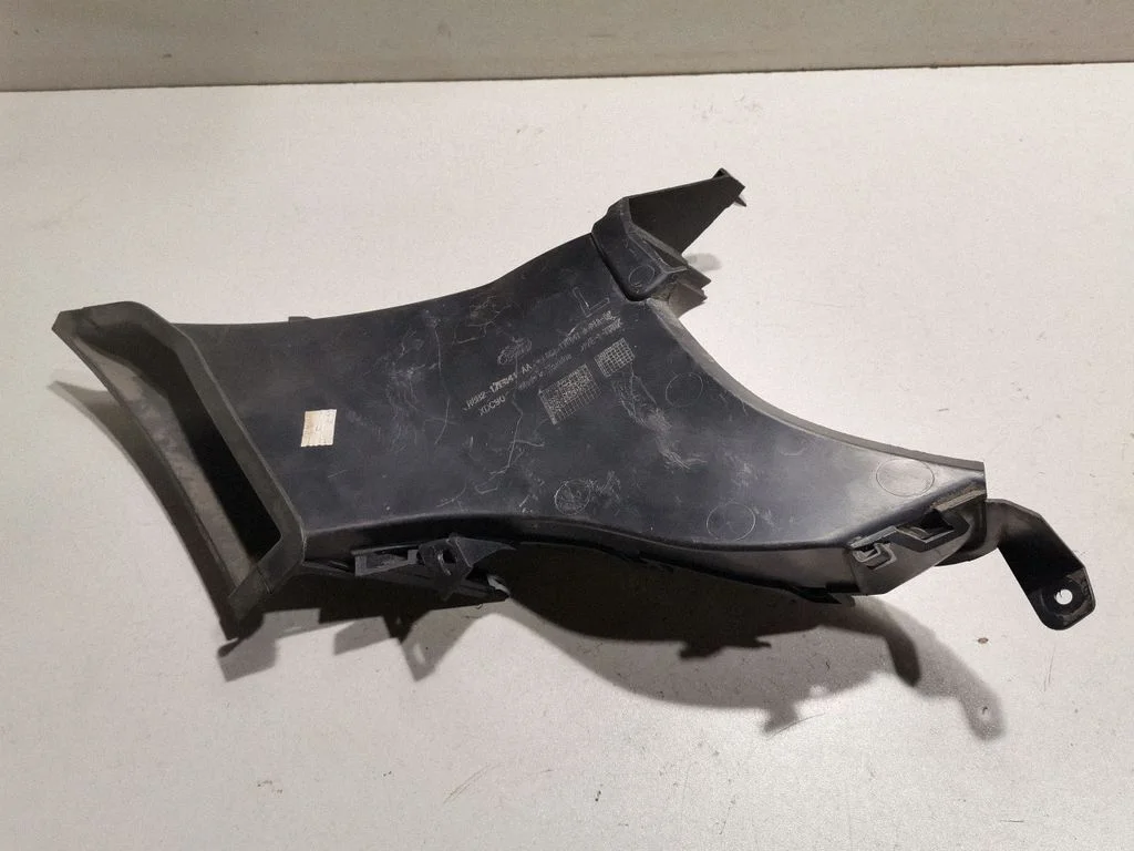 Intercooler air guide/duct channel R8B217E841AA