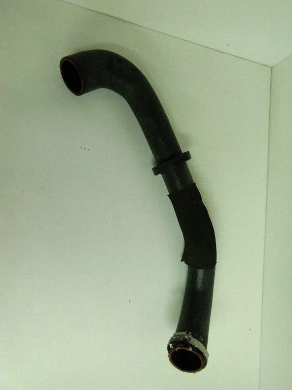 Intercooler hose/pipe FPLA6N650CA