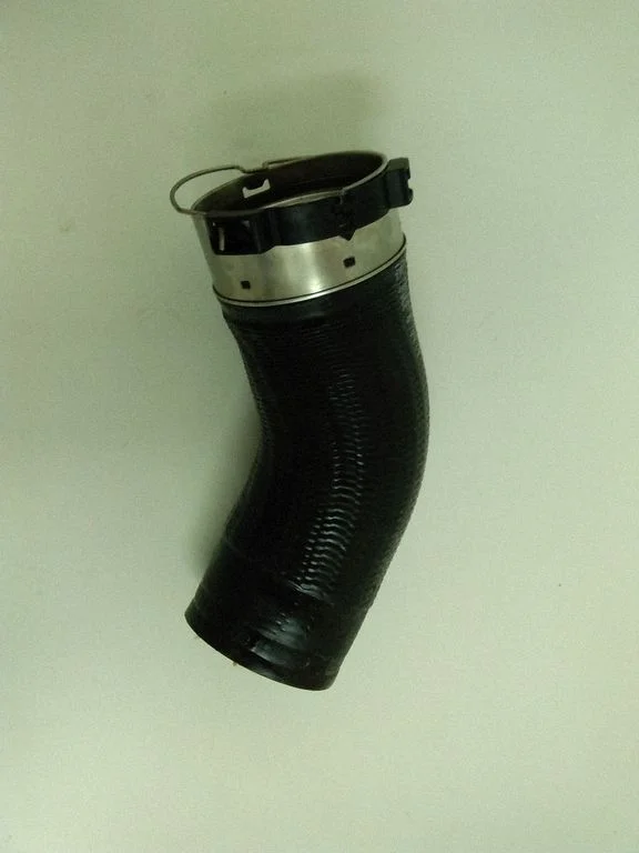 Vahejahuti voolik (-ud)/ toru (-d) 31657738