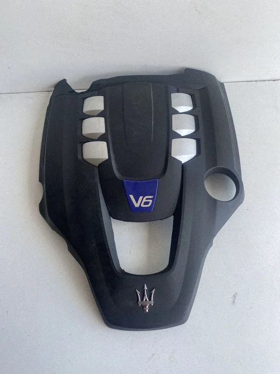 Engine cover (trim) – Maserati Ghibli (2013-)