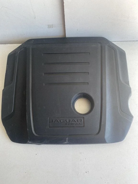 Engine cover (trim) GX736A949A