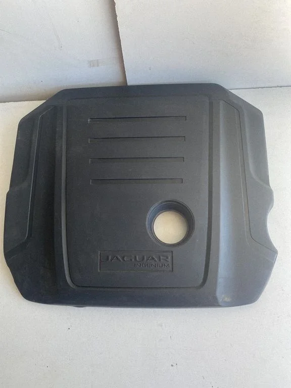 Engine cover (trim) GX736A949A