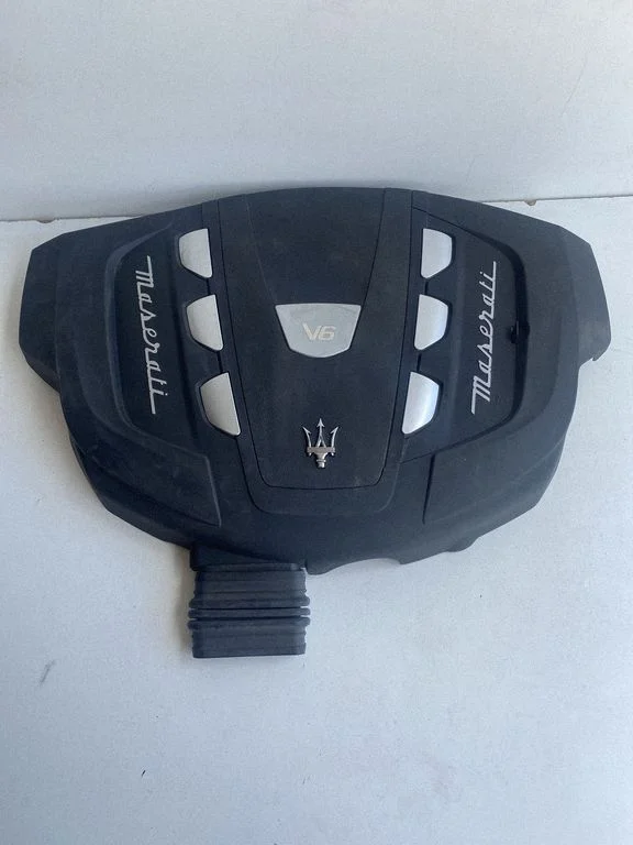 Engine cover (trim) – Maserati Ghibli (2013-)
