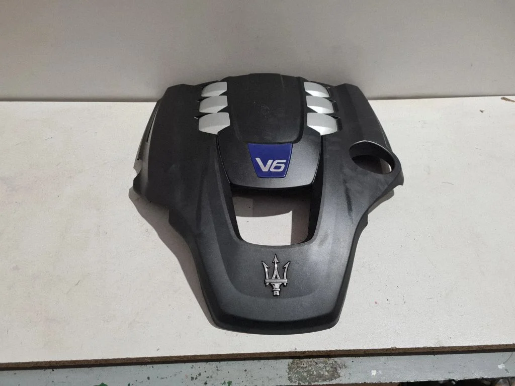 Engine cover (trim) – Maserati Ghibli (2013-)