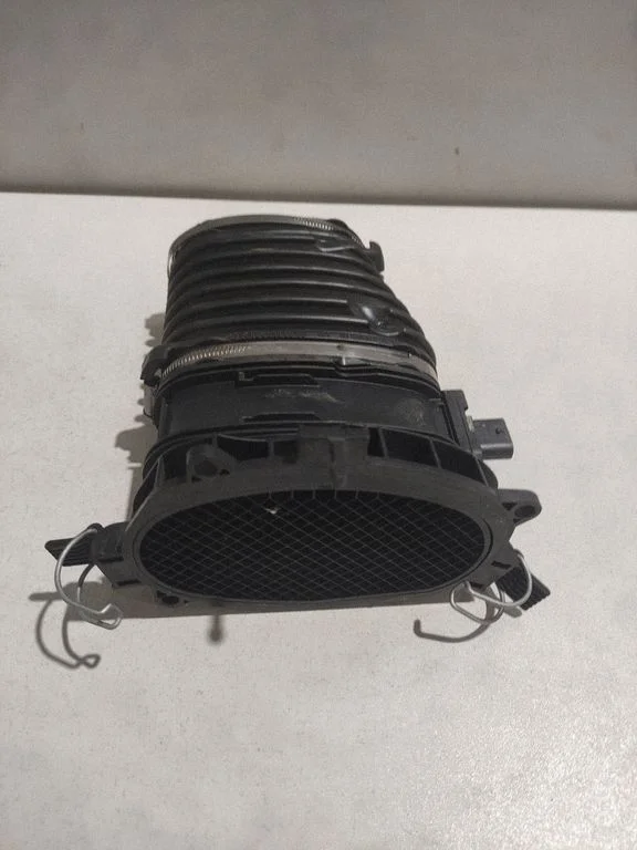 Air intake duct part A6540980083