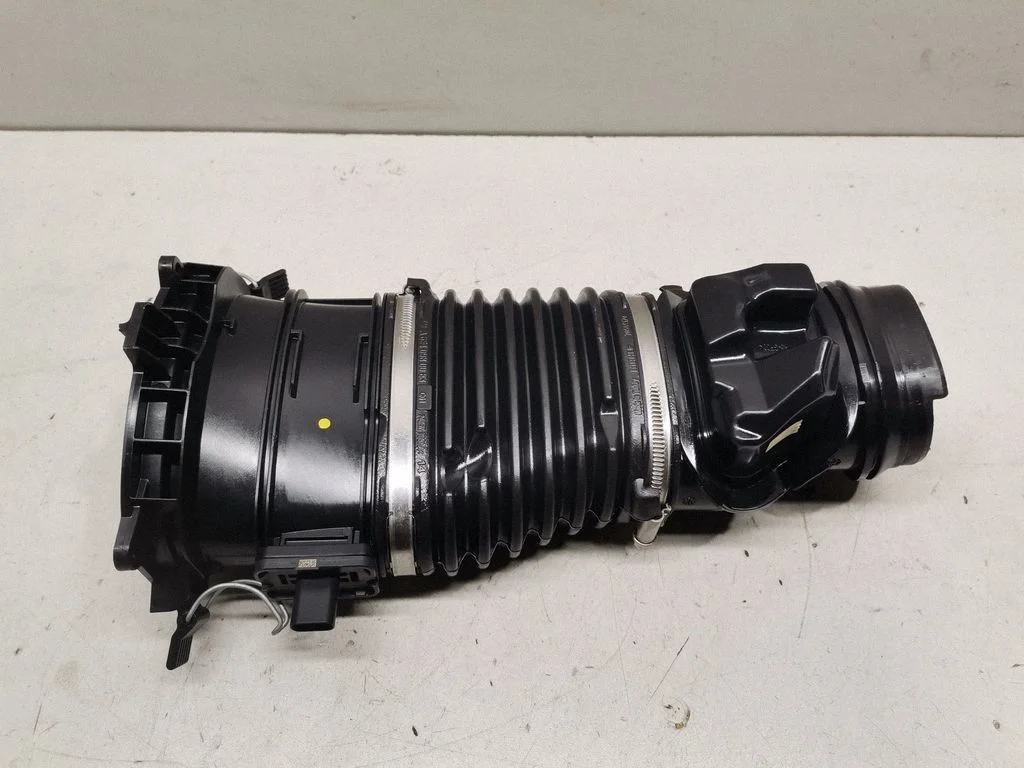 Air intake duct part A6540908701