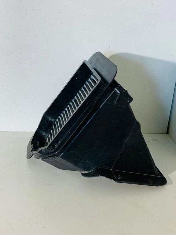 Air filter box 6W83F019B00AA