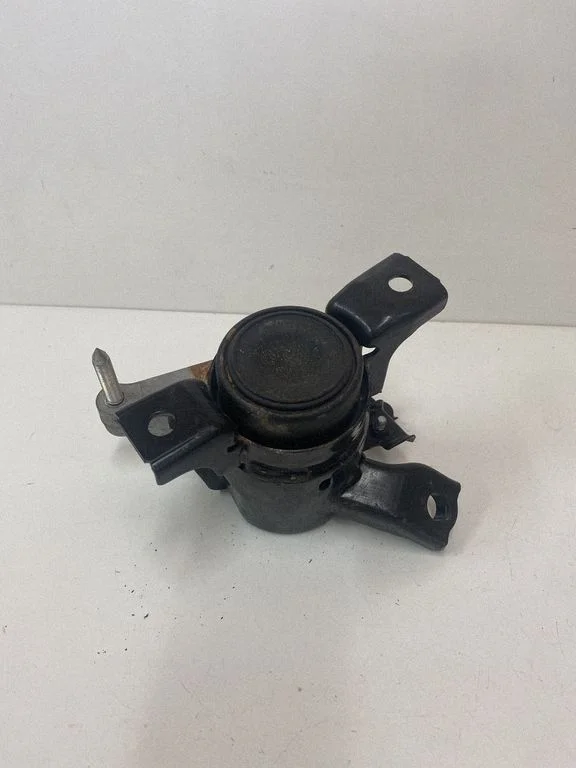 Dzinēja spilvens JZ130800