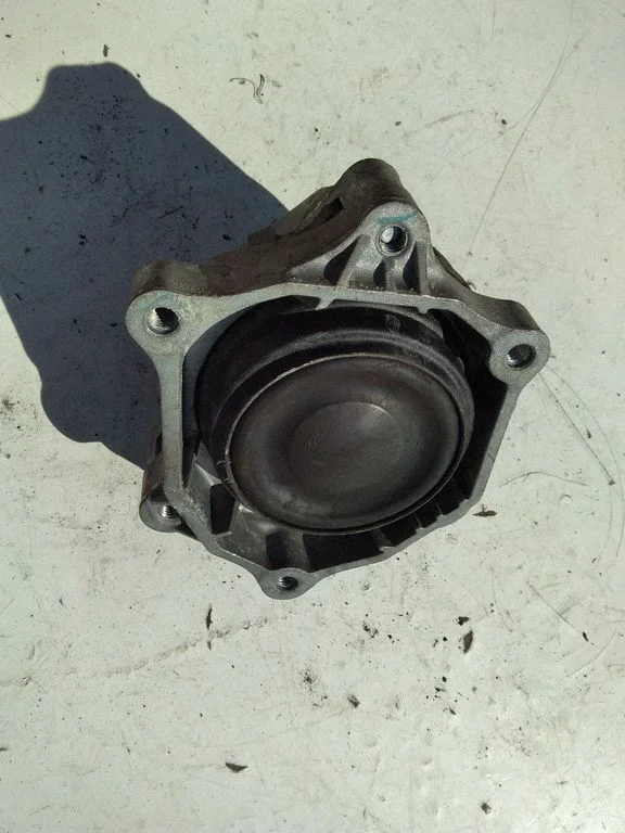 Dzinēja spilvens 685941301