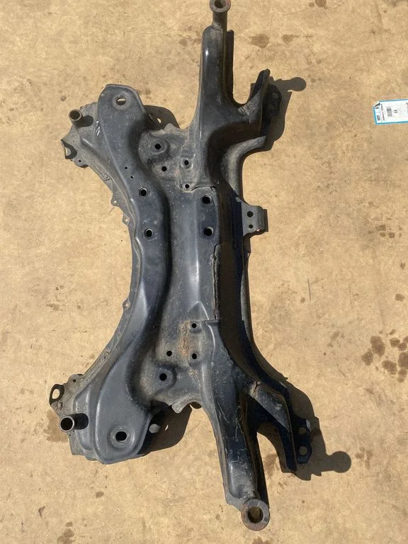 Front subframe – Lexus NX (2014-2021)