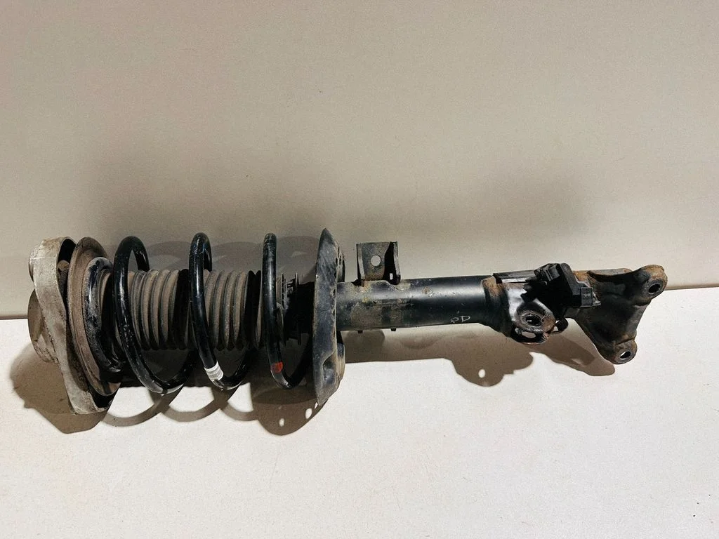 Front shock absorber/damper – Mercedes-Benz CLS-Class C218 X218 (2011-2017)