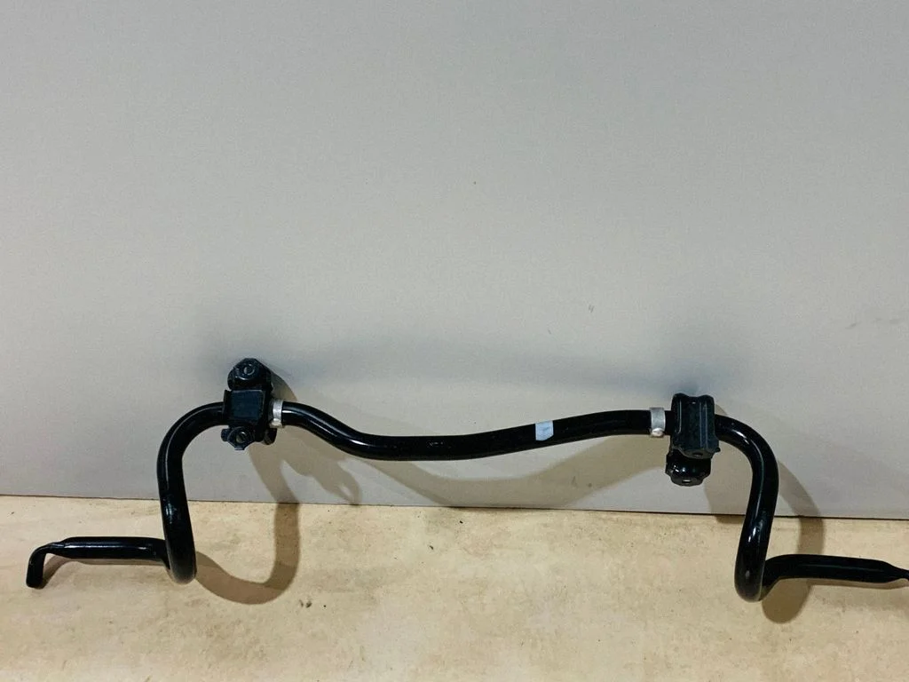 Stabilizator przedni