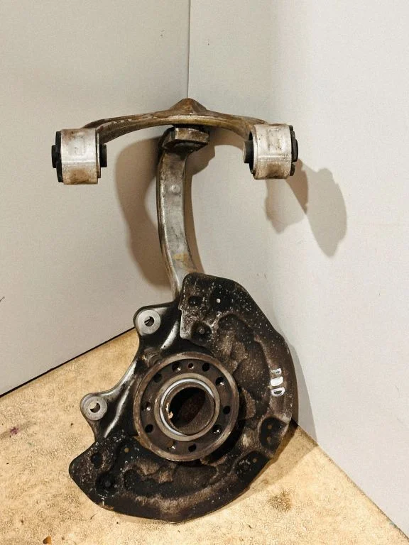 Front wheel hub 2052200