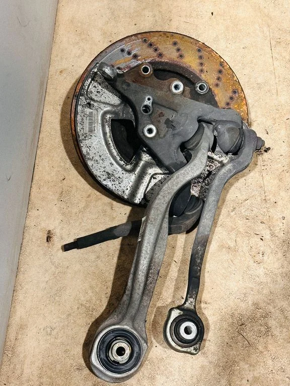 Front wheel hub 21810
