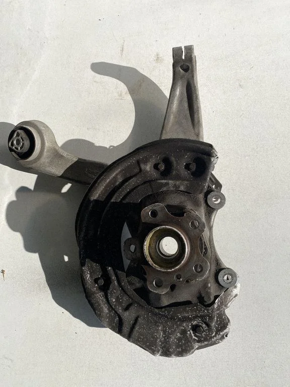 Front wheel hub 6082T6