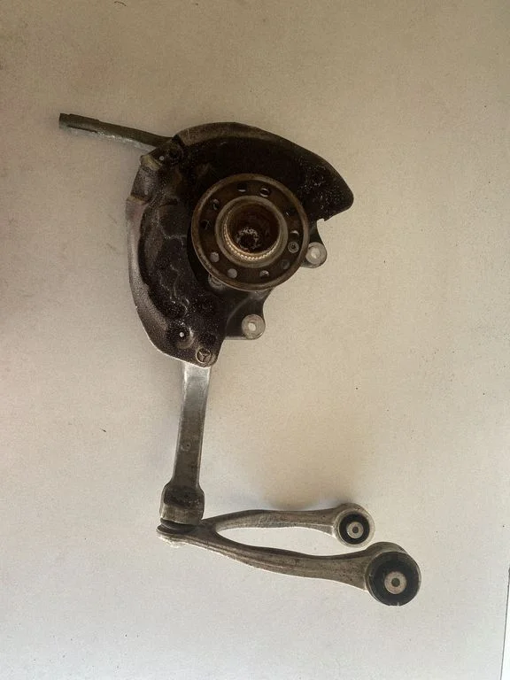 Front wheel hub 2052200