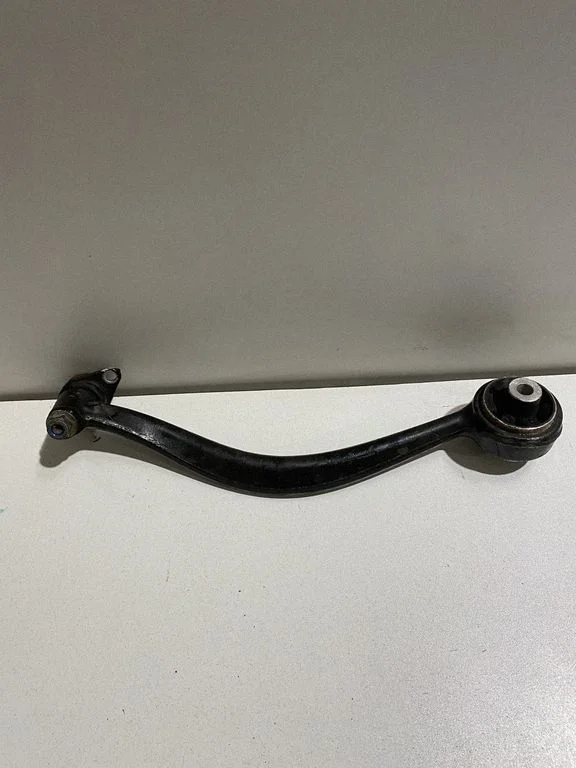 Front lower control arm/wishbone 6787674