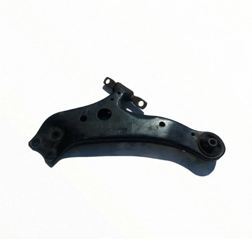 Front lower control arm/wishbone – left