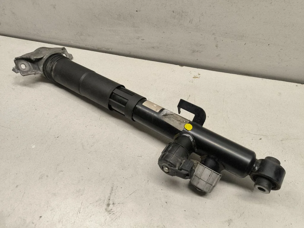Rear shock absorber/damper – Porsche Cayenne (9Y0 9Y3) (2018-)