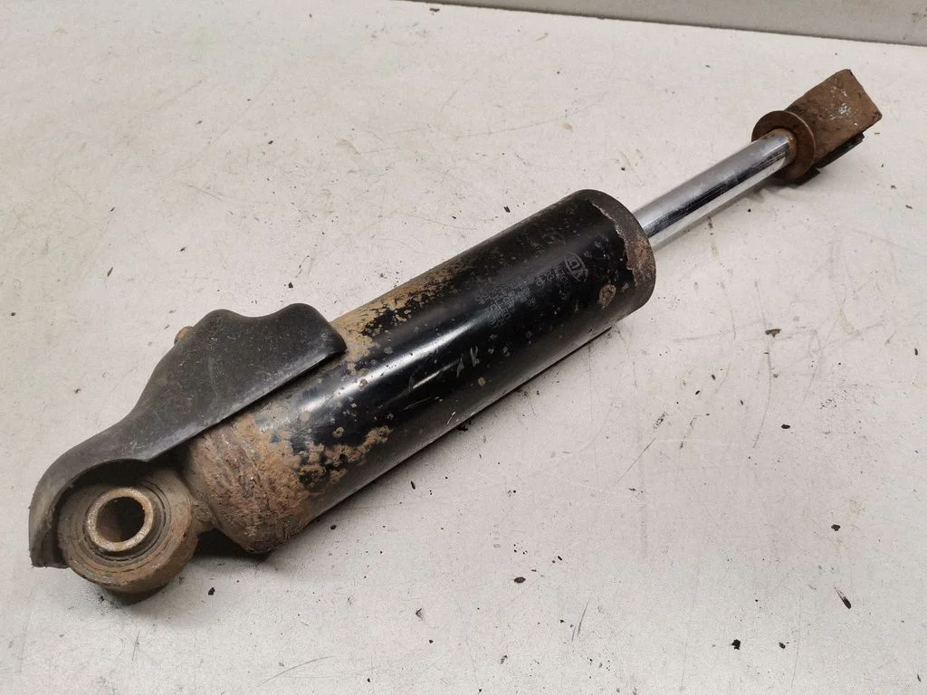 Rear shock absorber/damper 553212W700